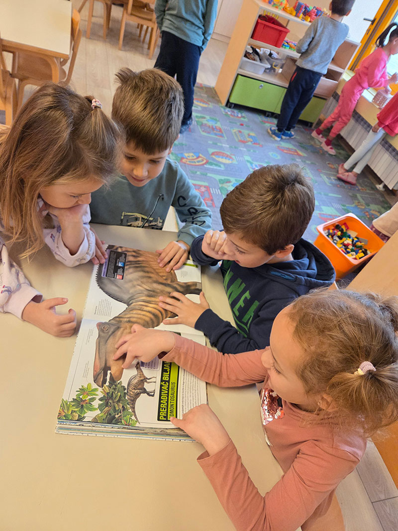 STUDENI U ISKRICAMA